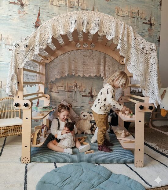 LUULA Valdorfa rotaļu namiņš | transformējams kāpelējamais ar šūpošanās arku